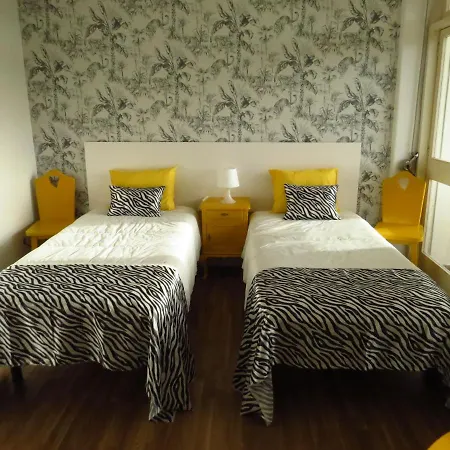 בית הארחה Savana House פניש