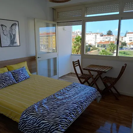 Savana House בית הארחה *